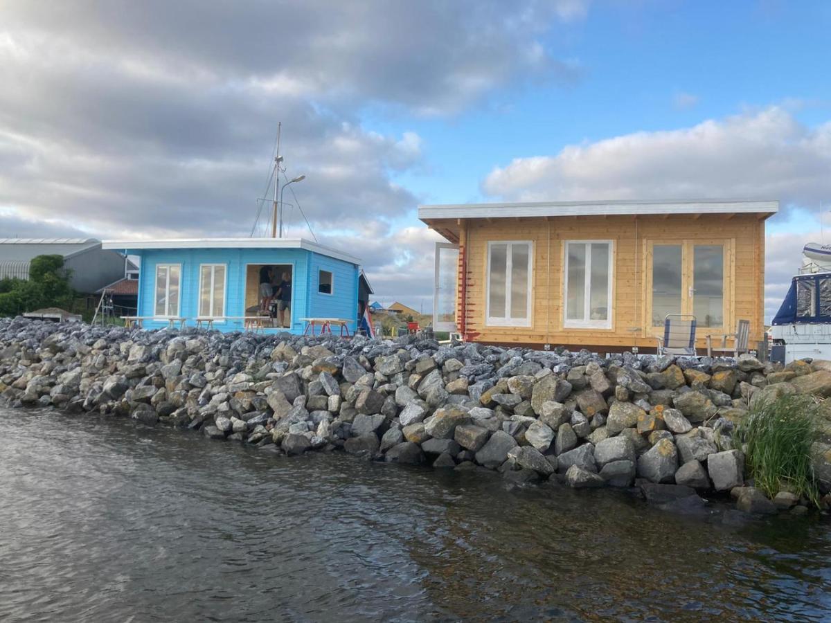 Waterhuisjes Op De Pier Van Lauwersmeerplezier! Lauwersoog Esterno foto